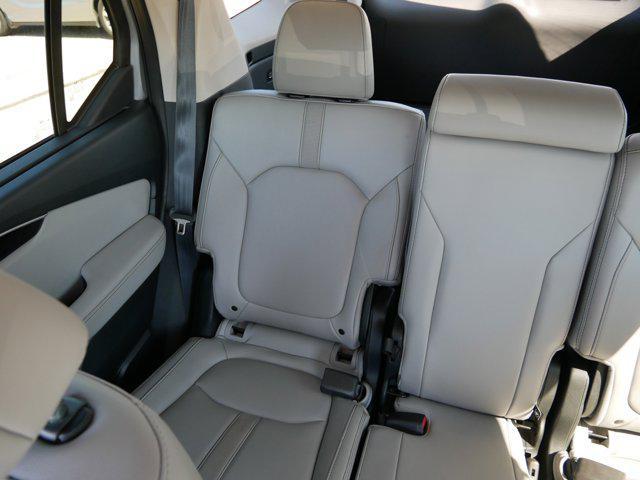 used 2023 Honda Pilot car, priced at $43,998