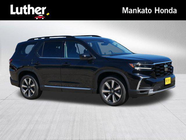 new 2025 Honda Pilot car, priced at $54,874