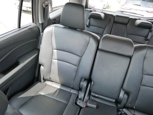 used 2022 Honda Pilot car, priced at $35,998
