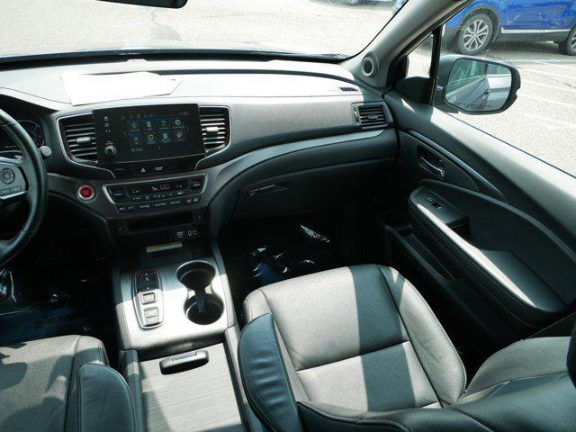 used 2022 Honda Pilot car, priced at $35,998