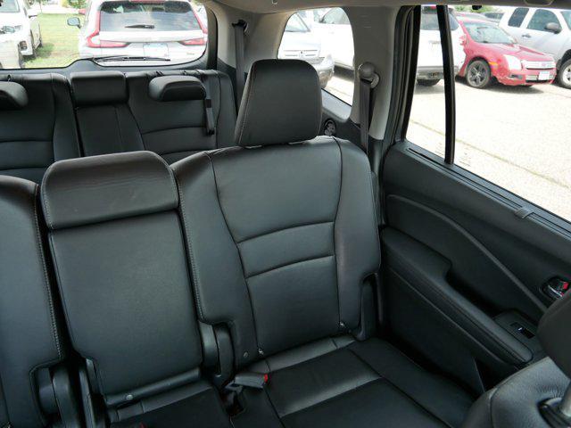 used 2022 Honda Pilot car, priced at $35,998