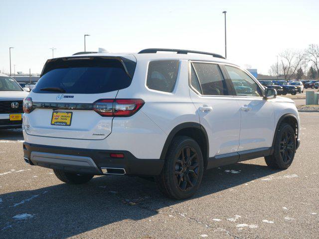 new 2025 Honda Pilot car, priced at $53,649