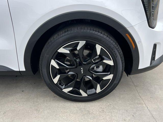 used 2024 Kia Sorento car, priced at $35,500
