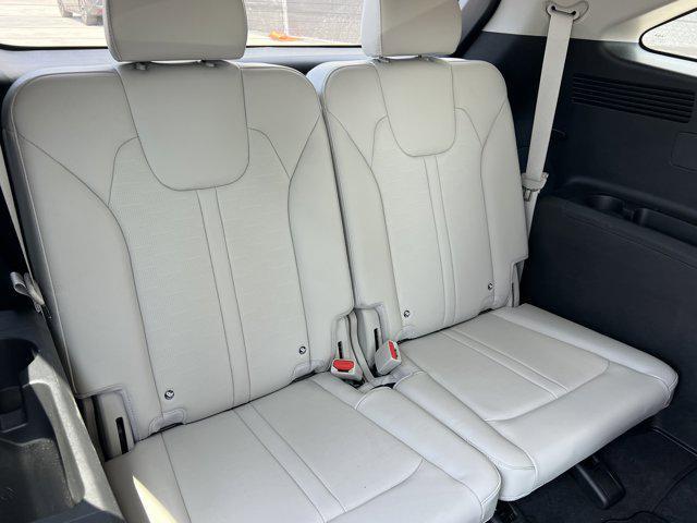 used 2024 Kia Sorento car, priced at $36,000