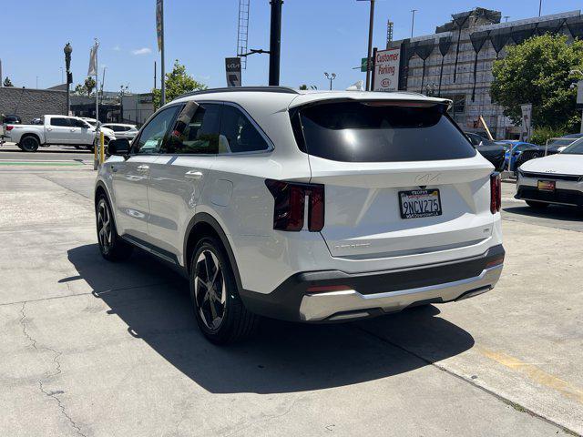 used 2025 Kia Sorento Hybrid car, priced at $35,000