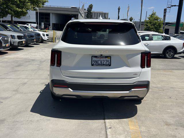 used 2025 Kia Sorento Hybrid car, priced at $35,000