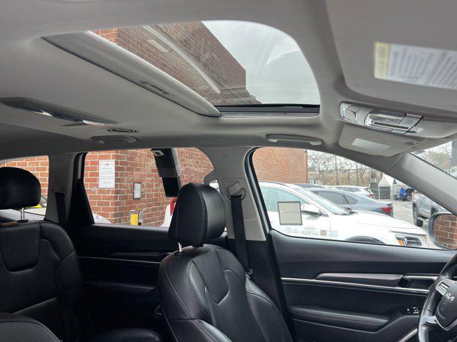 used 2022 Kia Telluride car, priced at $32,595