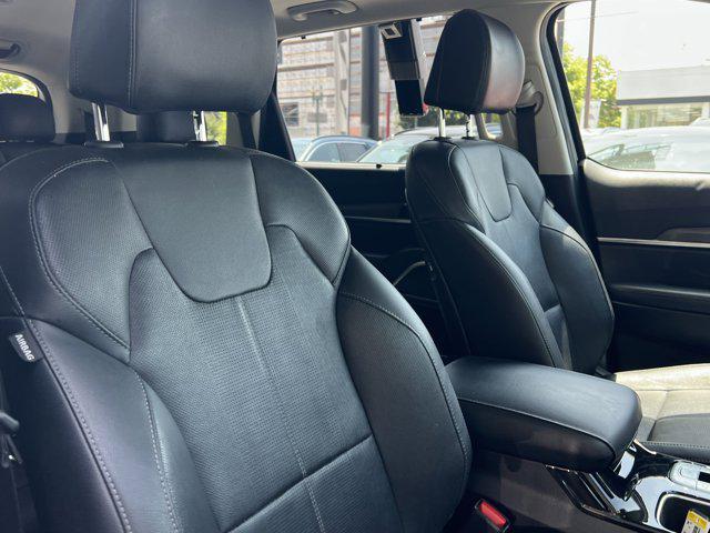 used 2022 Kia Telluride car, priced at $37,595