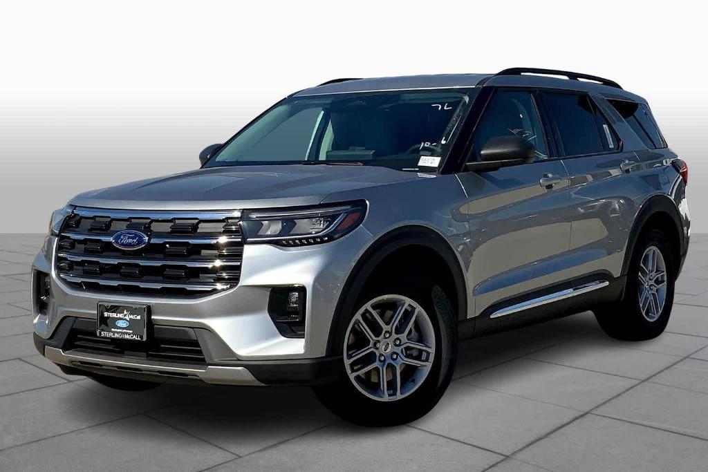 new 2025 Ford Explorer car, priced at $40,304