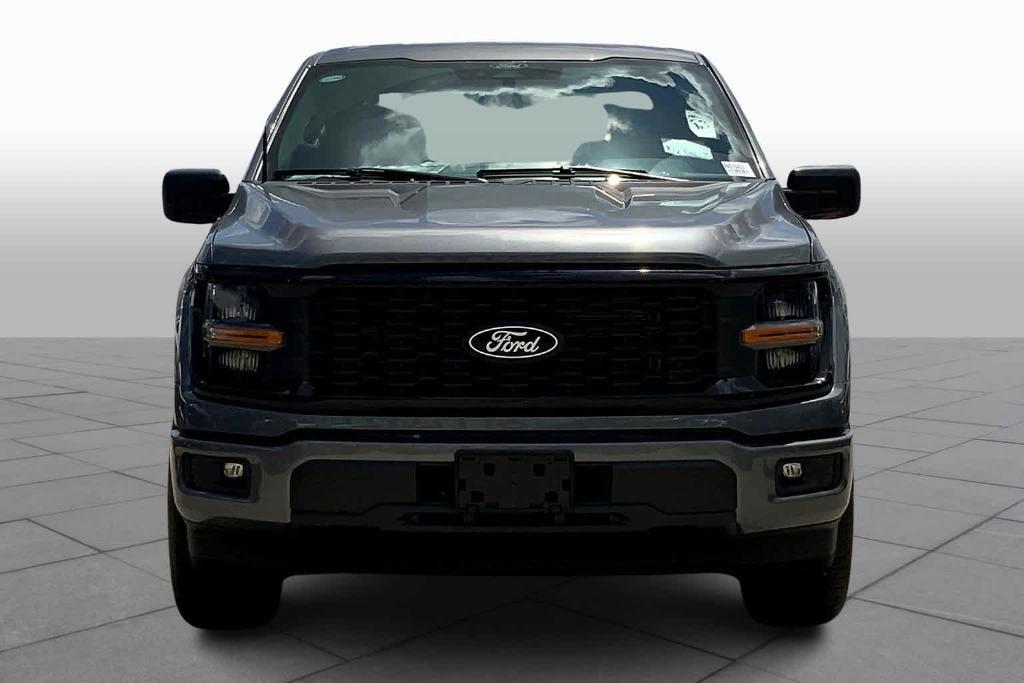 new 2024 Ford F-150 car, priced at $41,304