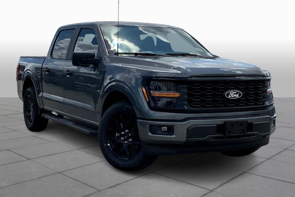 new 2024 Ford F-150 car, priced at $41,304