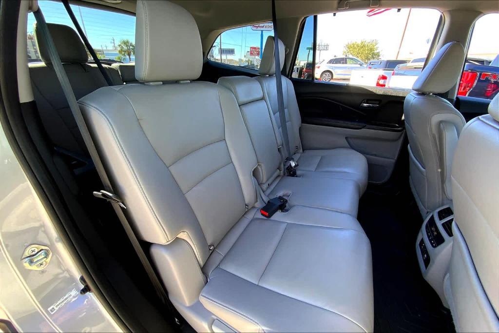 used 2016 Honda Pilot car, priced at $14,800