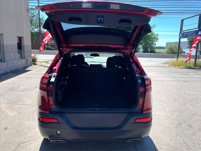 used 2015 Jeep Cherokee car, priced at $11,942