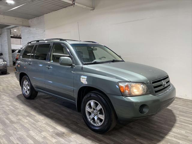 used 2005 Toyota Highlander car, priced at $3,982