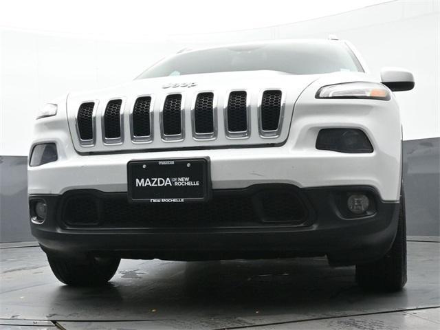 used 2015 Jeep Cherokee car, priced at $10,833