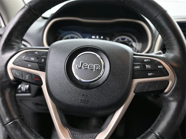 used 2015 Jeep Cherokee car, priced at $10,833