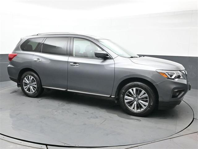 used 2020 Nissan Pathfinder car, priced at $21,900