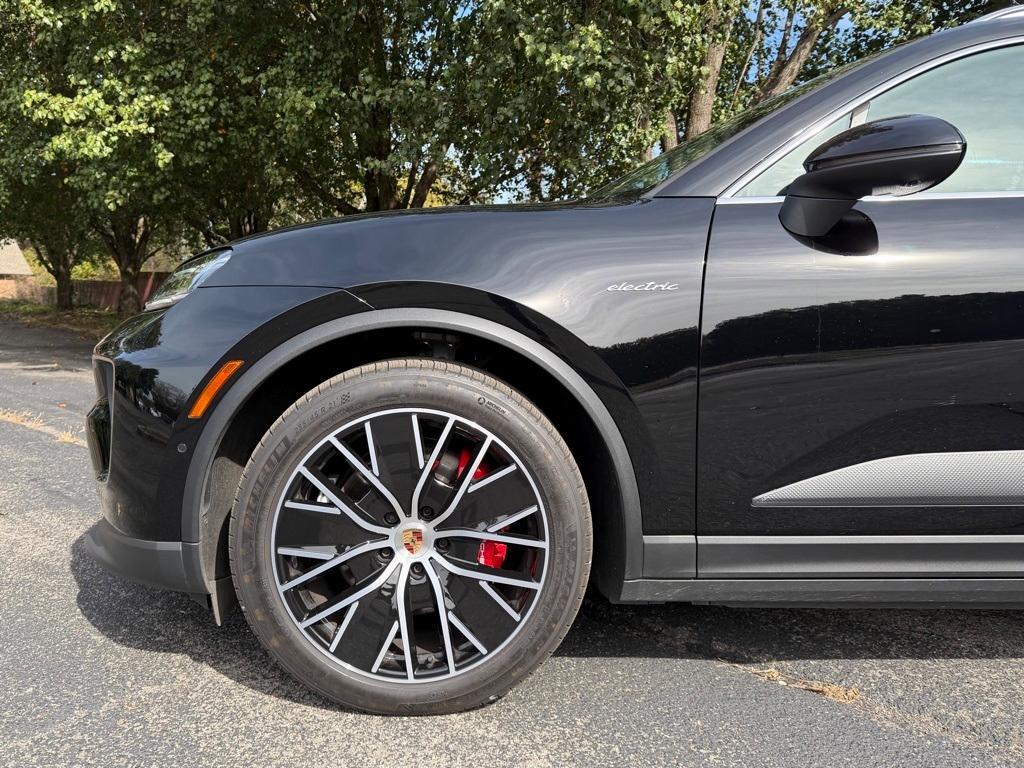 used 2025 Porsche Macan car, priced at $85,299