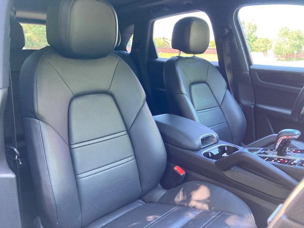 used 2022 Porsche Cayenne car, priced at $76,998
