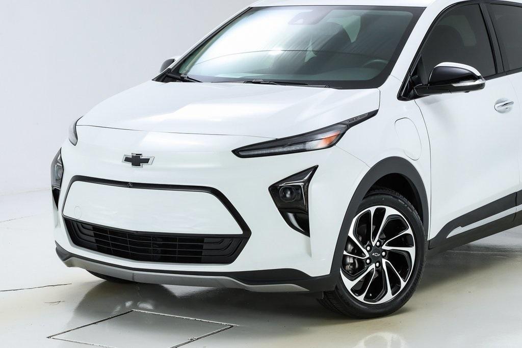 used 2022 Chevrolet Bolt EUV car, priced at $17,980