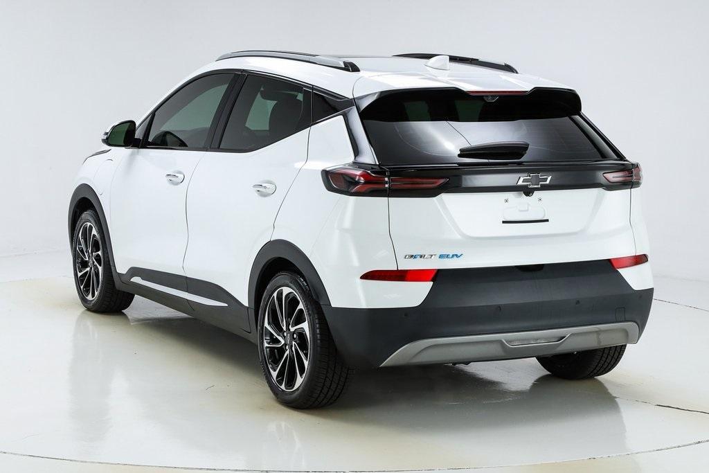 used 2022 Chevrolet Bolt EUV car, priced at $17,980
