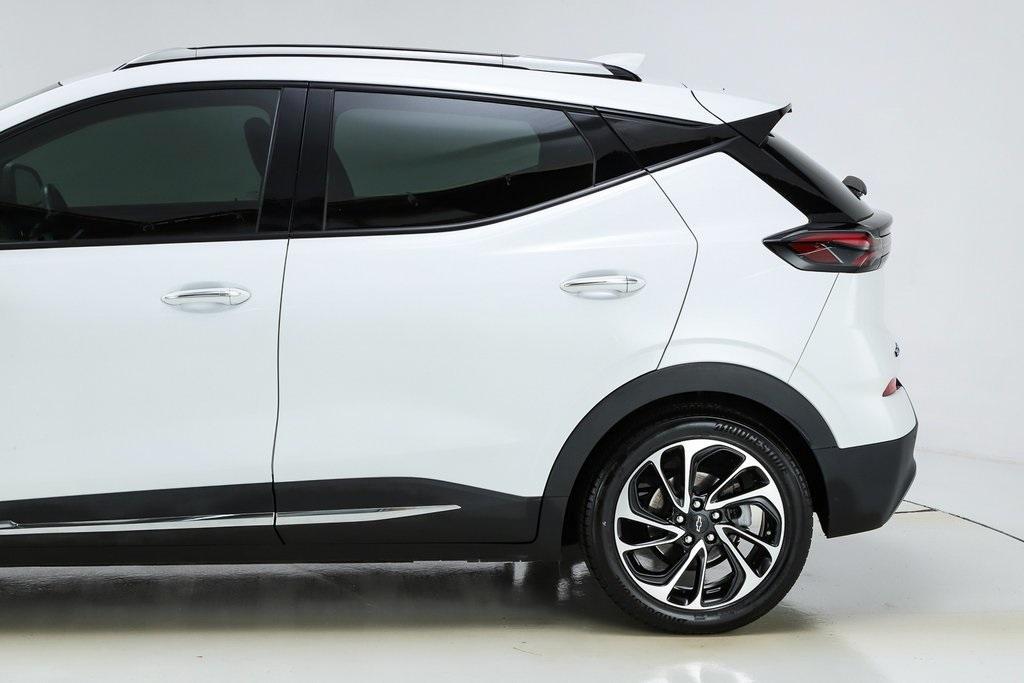 used 2022 Chevrolet Bolt EUV car, priced at $17,980
