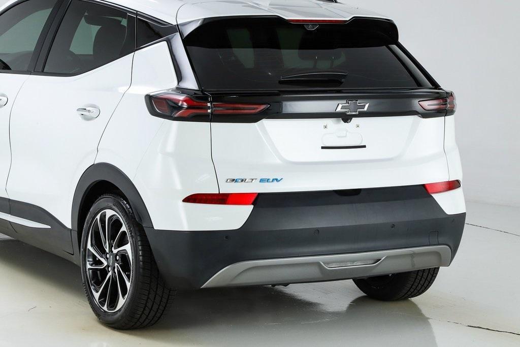 used 2022 Chevrolet Bolt EUV car, priced at $17,980