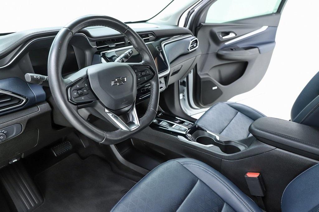 used 2022 Chevrolet Bolt EUV car, priced at $17,980