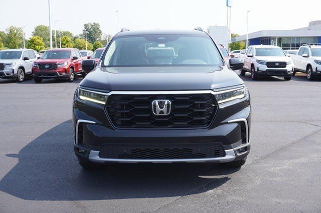 new 2025 Honda Pilot car, priced at $49,735