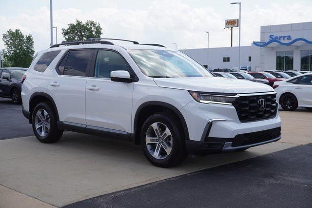 new 2025 Honda Pilot car, priced at $46,780