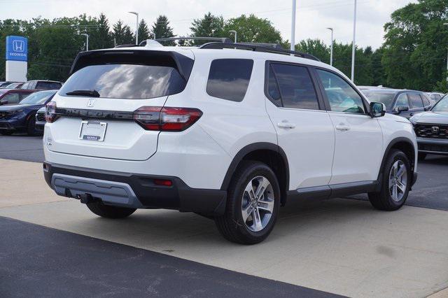 new 2025 Honda Pilot car, priced at $46,780