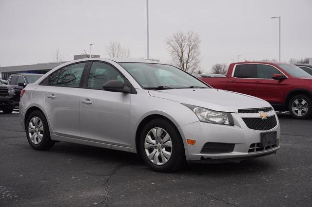 used 2014 Chevrolet Cruze car, priced at $7,990