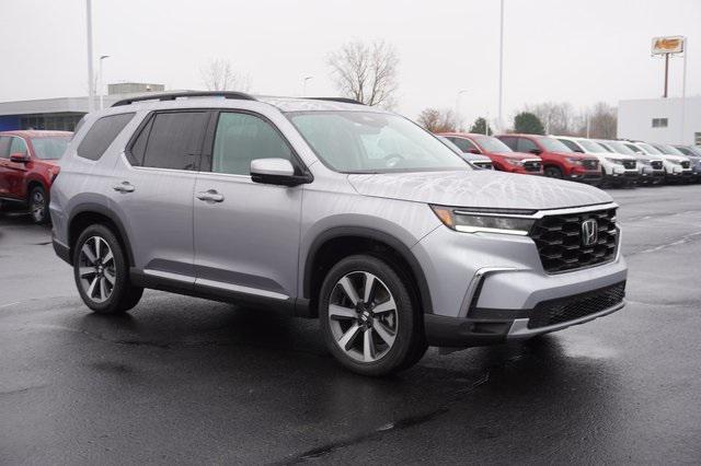 new 2025 Honda Pilot car, priced at $48,858