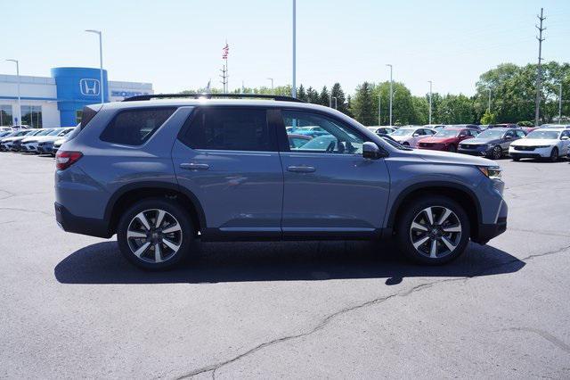 new 2025 Honda Pilot car, priced at $49,950