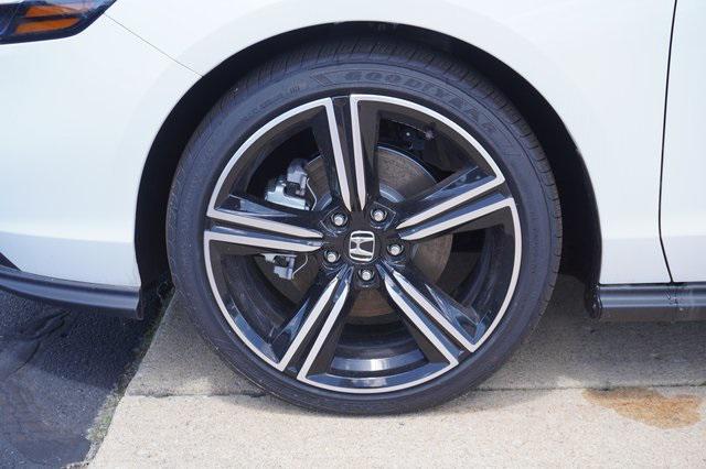 new 2025 Honda Accord Hybrid car, priced at $34,760