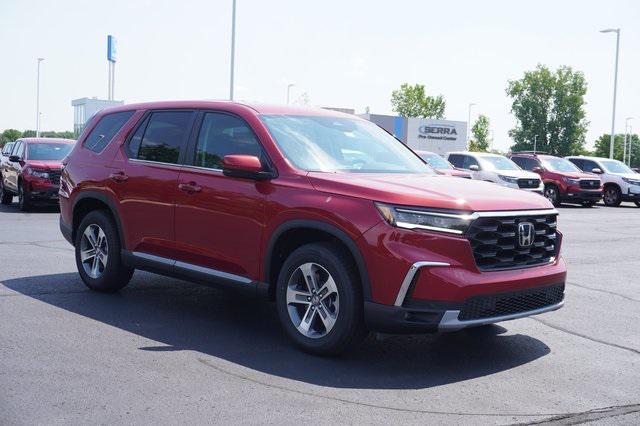 new 2025 Honda Pilot car, priced at $45,450