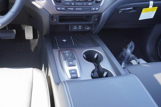 new 2025 Honda Ridgeline car, priced at $42,792