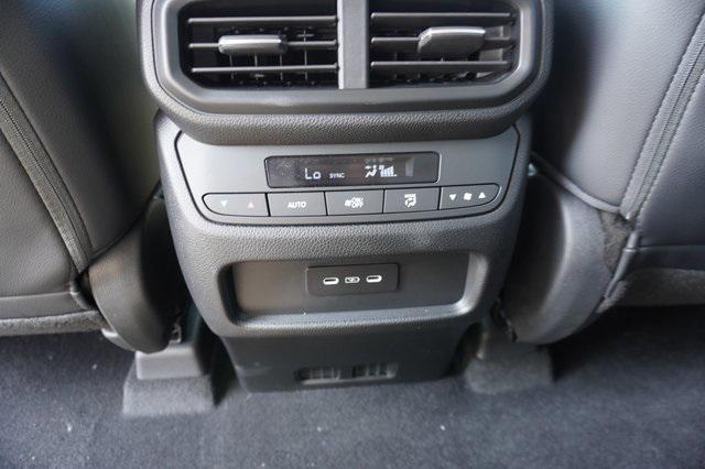 new 2025 Honda Pilot car, priced at $46,050