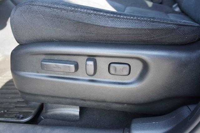 used 2022 Honda Pilot car, priced at $31,990