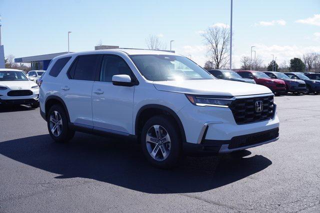 new 2025 Honda Pilot car, priced at $45,150