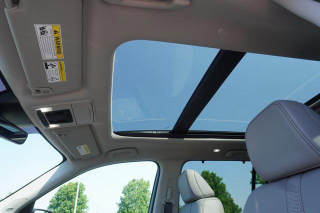 new 2025 Honda Pilot car, priced at $50,950