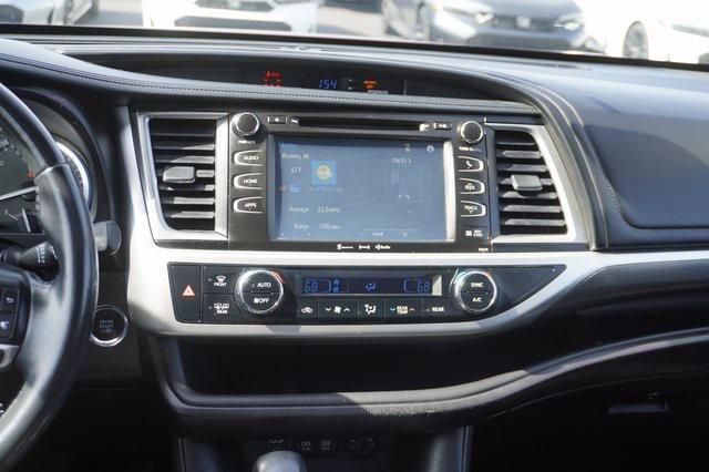 used 2017 Toyota Highlander car, priced at $19,500