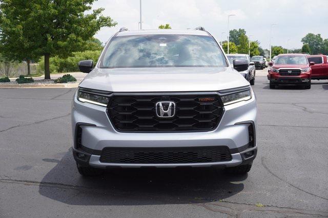 new 2025 Honda Pilot car, priced at $48,795