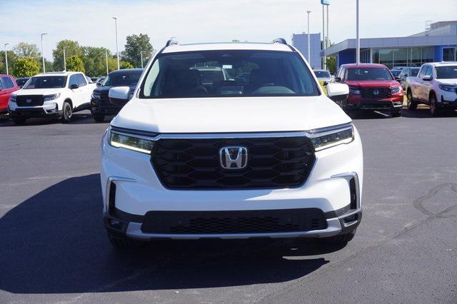 new 2025 Honda Pilot car, priced at $49,950