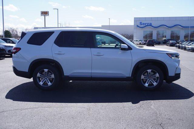 new 2025 Honda Pilot car, priced at $45,950