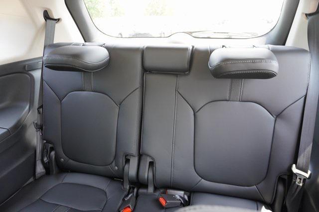 new 2025 Honda Pilot car, priced at $45,595