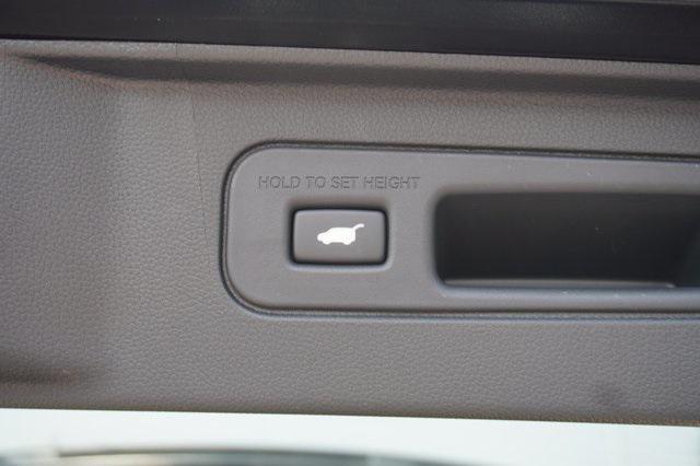 new 2025 Honda Pilot car, priced at $45,595