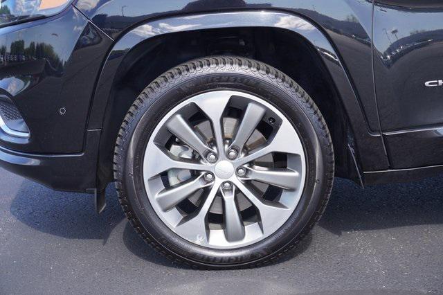 used 2019 Jeep Cherokee car, priced at $19,990