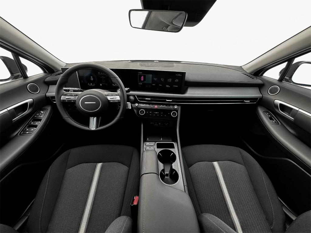new 2025 Hyundai Sonata Hybrid car, priced at $31,580