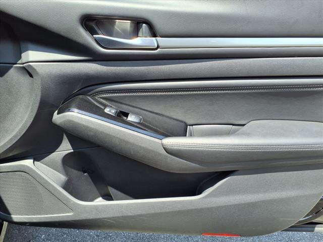 used 2020 Nissan Altima car